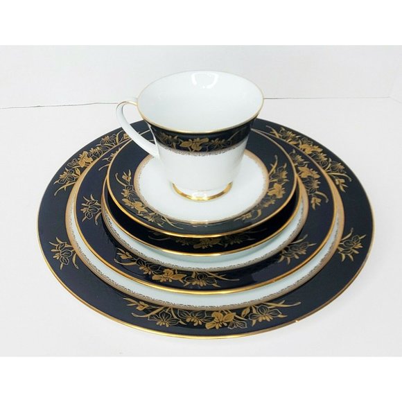Noritake Legacy Mandalay 3393 Place Setting Gold on Cobalt Blue Mint - Picture 6 of 7